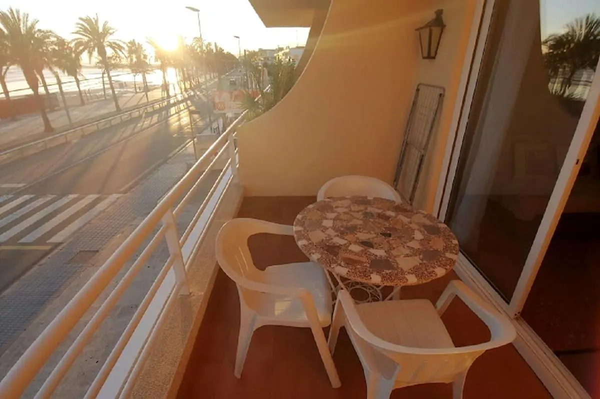 Apartamento Primera Linea Con Vistas Y A-C Cambrils 0*,  İspanya