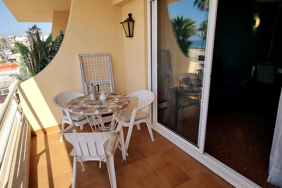 Apartamento Primera Linea Con Vistas Y A-C 坎布里尔斯 公寓