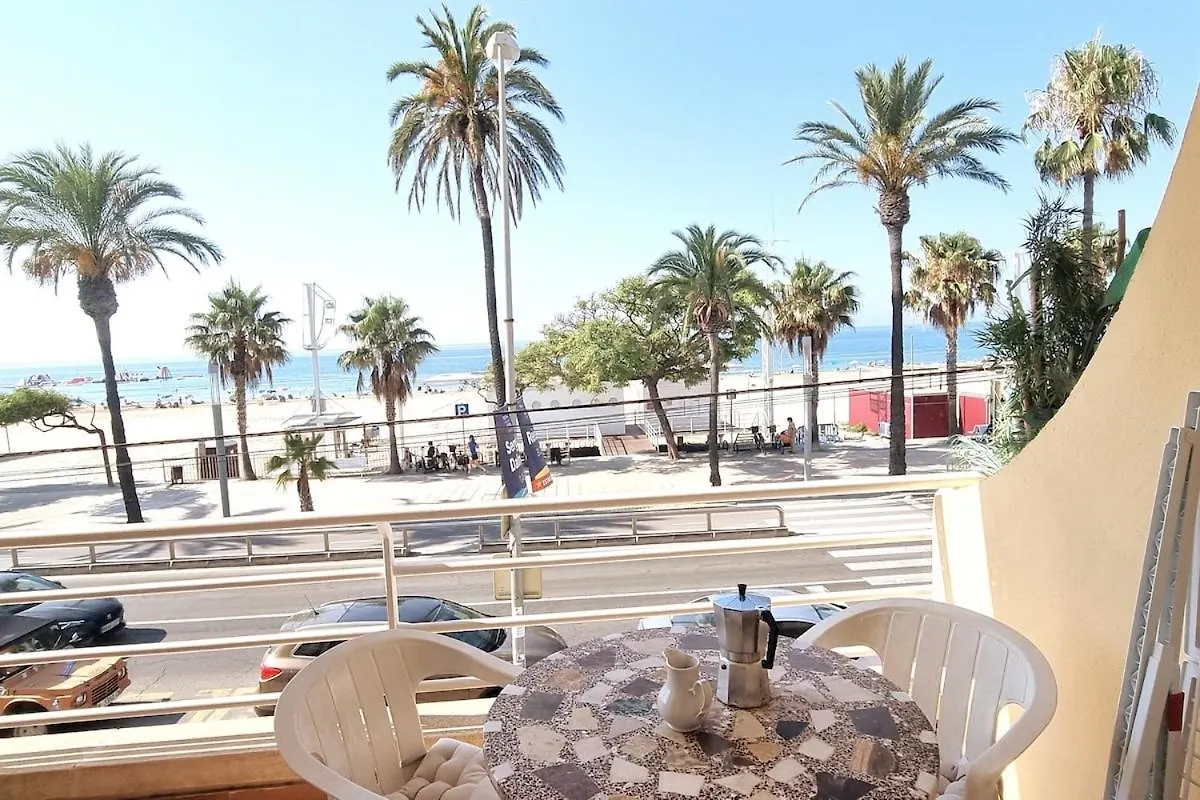 Apartamento Primera Linea Con Vistas Y A-C 坎布里尔斯
